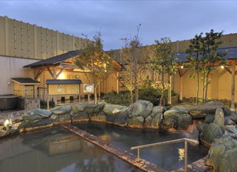 人気の都市型フェス！ たっぷりかいた汗は温泉で洗い流してから帰ろう♪