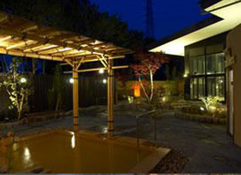 老舗フェス「MEET THE WORLD BEAT」は敷地内にも温泉が？