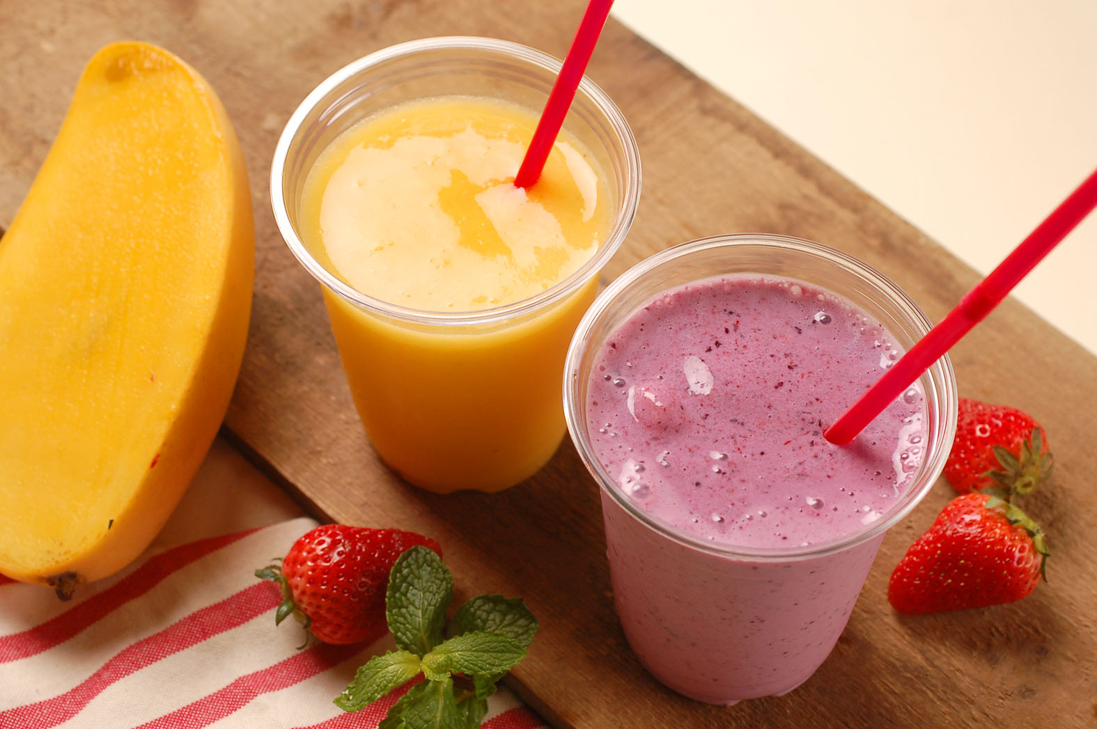 SPA EAS（スパイアス）の魅力5「ビタミン豊富なドリンクが取り揃ったEAS cafe」