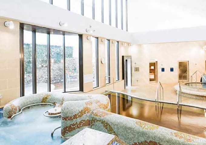 全国総合1位：横浜天然温泉 SPA EAS（神奈川県）