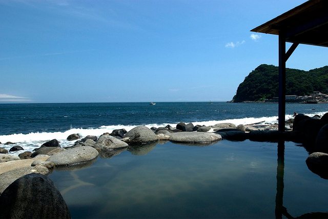 黒根岩風呂［静岡県］