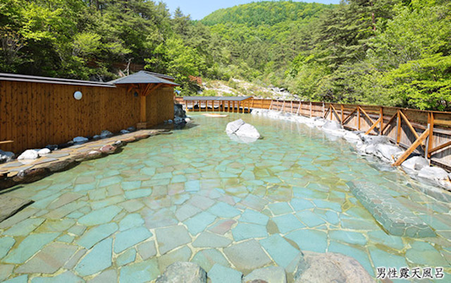 草津温泉 西の河原露天風呂（群馬県草津町）