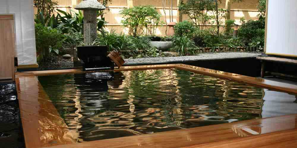 博多 由布院・武雄温泉 万葉の湯［福岡県］