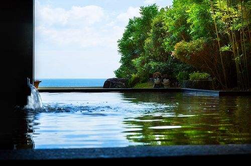 アオアヲナルトリゾート（旧ルネッサンス リゾート ナルト）