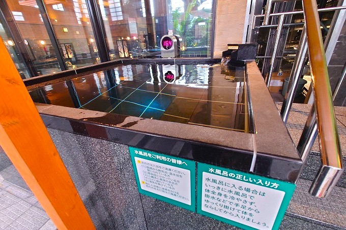 水深90cmの水風呂