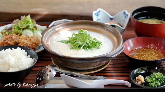 温泉湯豆腐定食