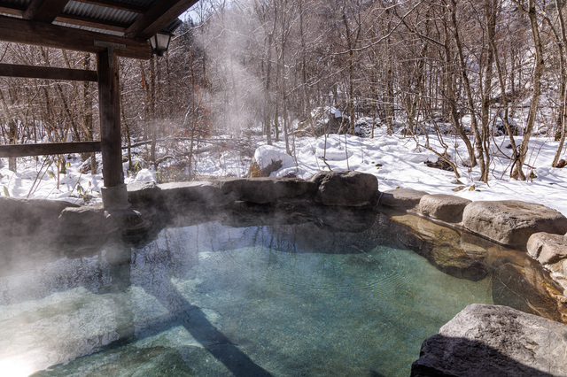 アルカリ性温泉とは？