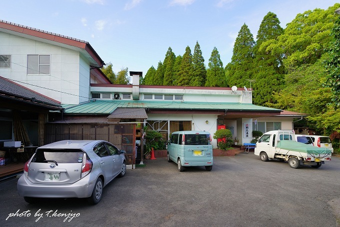 鶴丸温泉の外観
