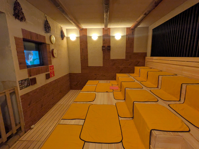 潤いタワーサウナ