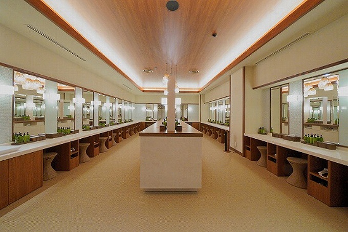 女性用パウダールーム