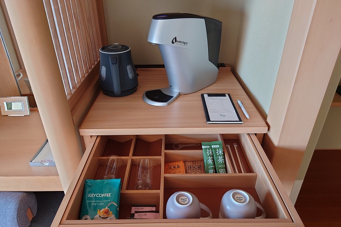 華陽棟 特別フロア『翠景』のお茶セット