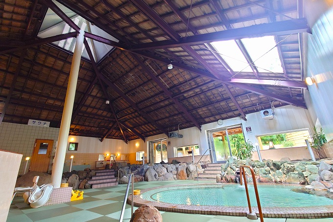 手前のお風呂の内湯