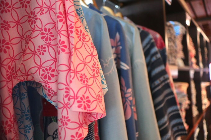 自由に選べる色浴衣