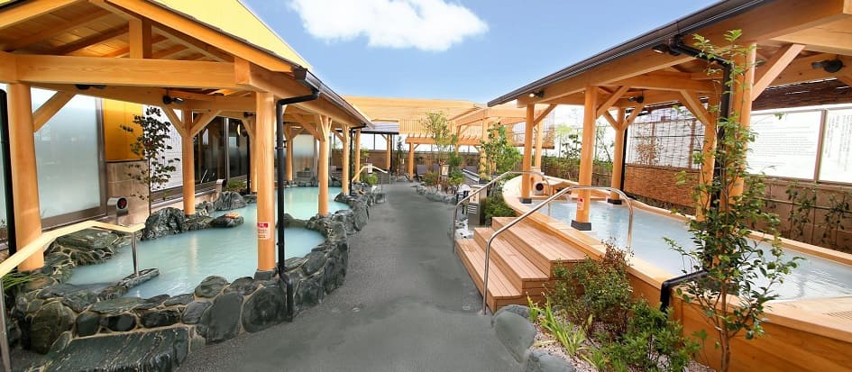 ３位：RAKU SPA 鶴見（ラクスパ鶴見）（神奈川県横浜市）