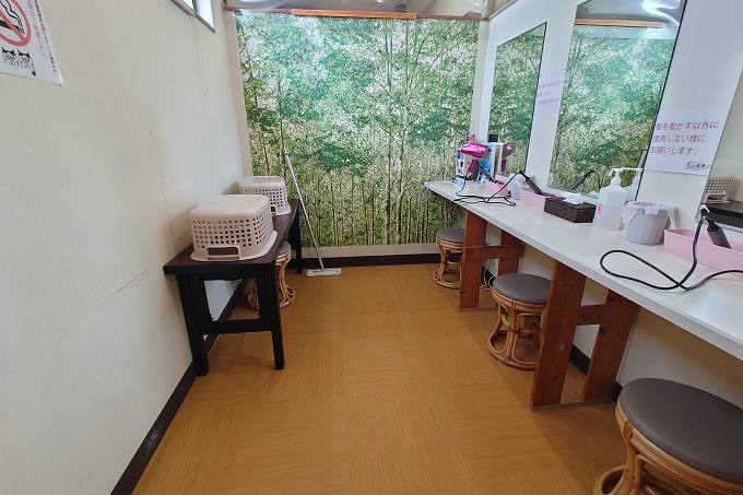 脱衣所の奥のパウダールーム