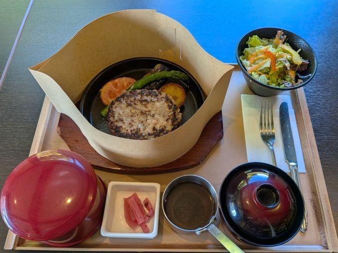 鉄板レギュラーハンバーグ