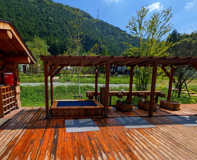 天然地下水100%の水風呂