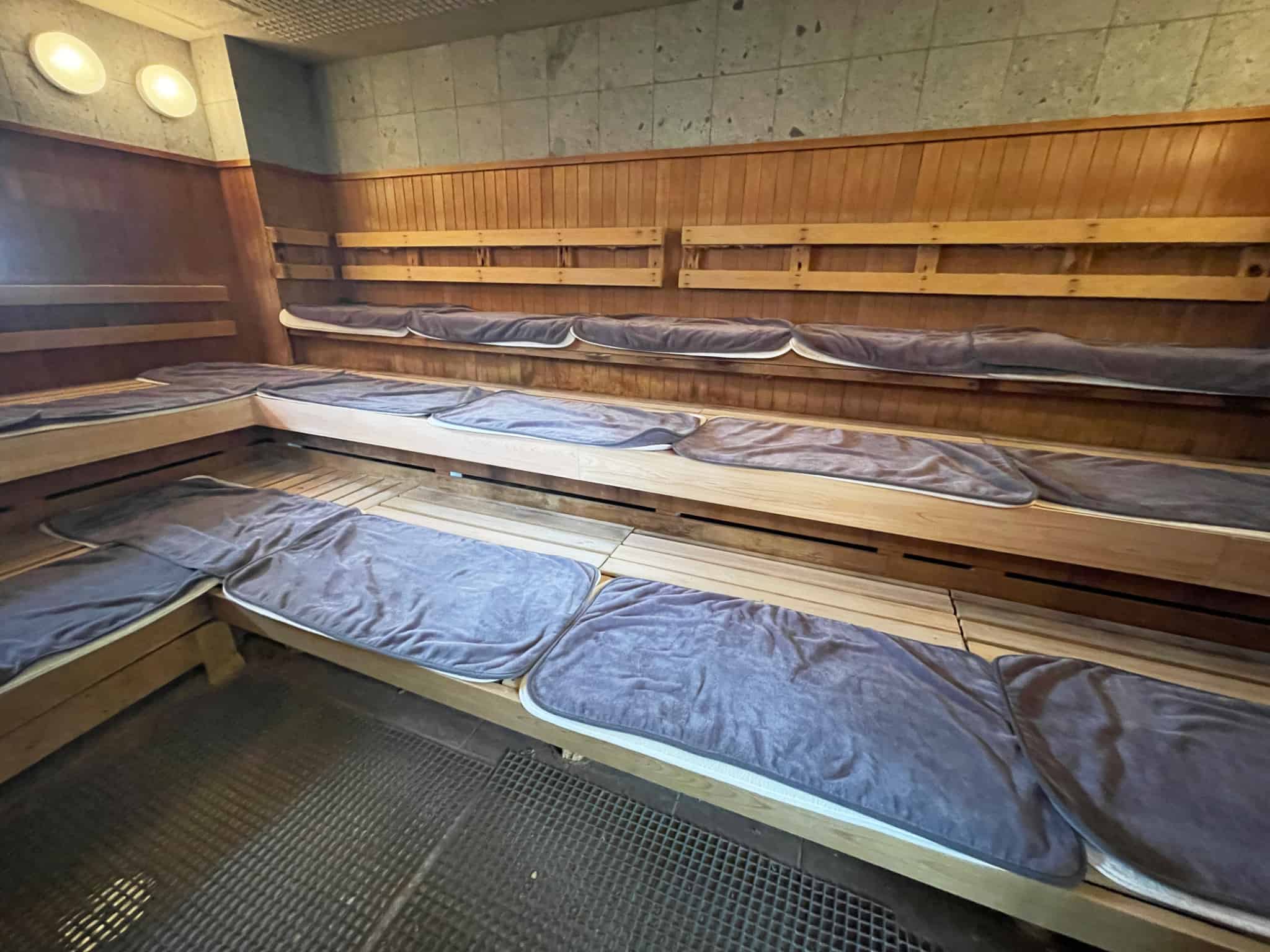 摩耶サウナもタワー型です