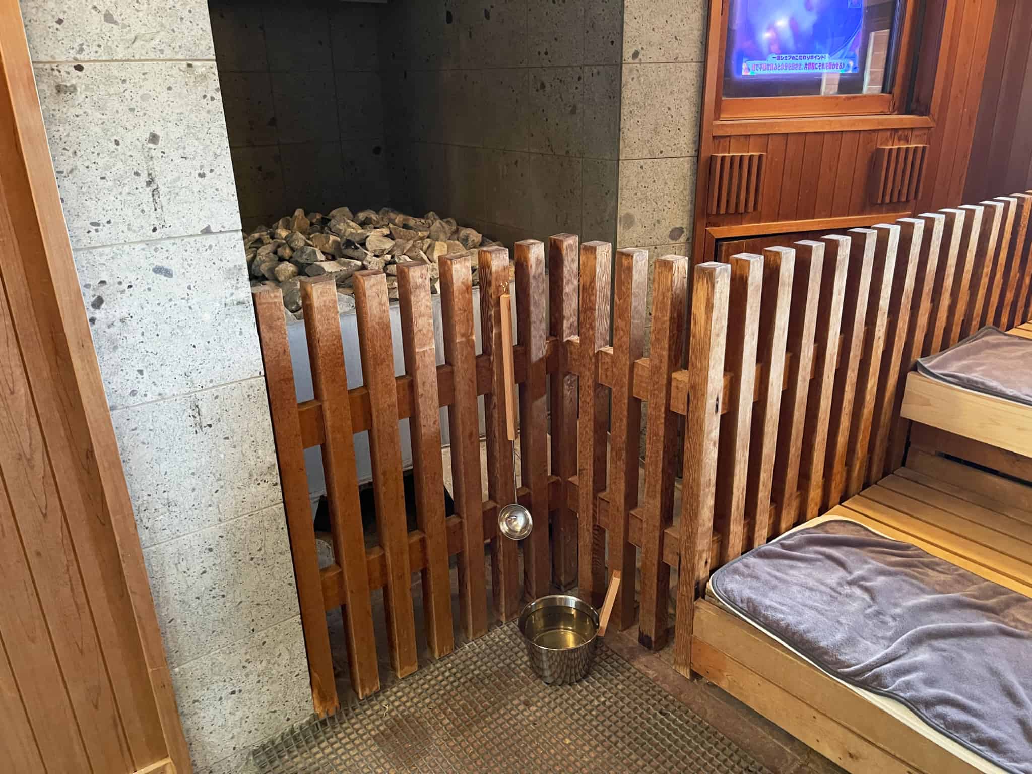 サウナストーン＆アロマロウリュ水