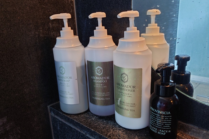 シャンプー、コンディショナー、ボディーソープ