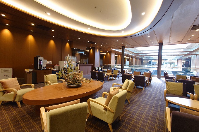 ロビーラウンジ