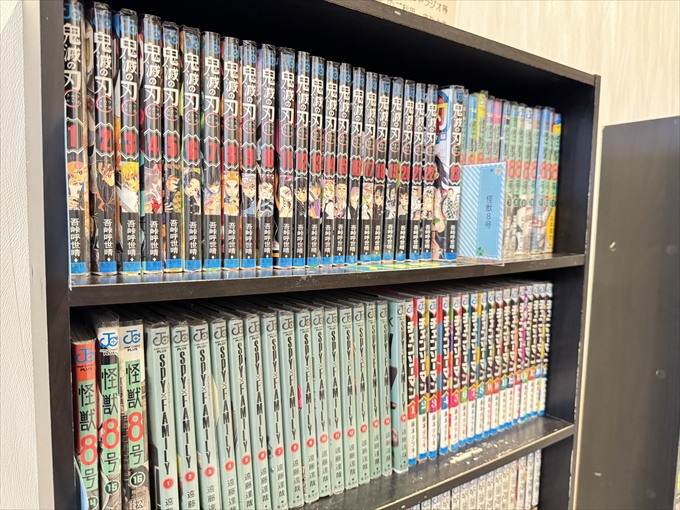 お休み処にリラクゼーション、カットサロンなど、そのほかの施設も充実