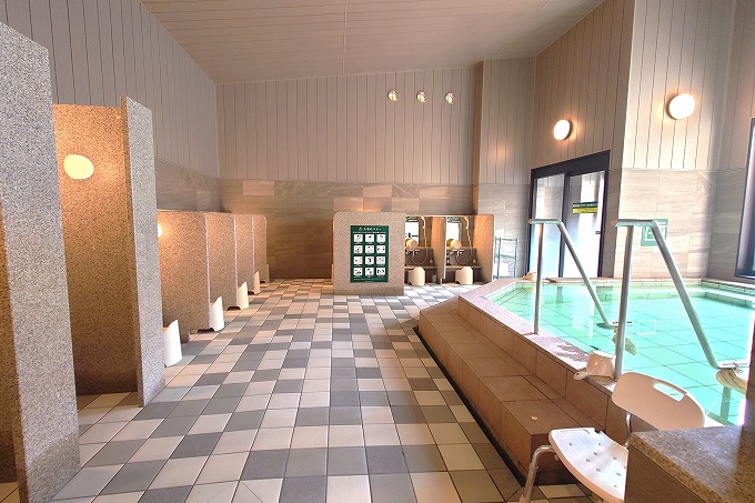 男性用浴室の内湯