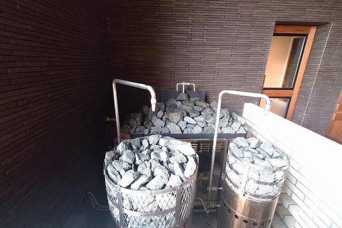 エンタメサウナのサウナストーブ