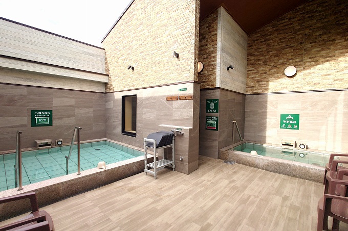 男性用露天風呂