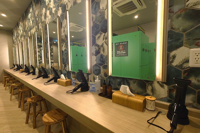 パウダーコーナー