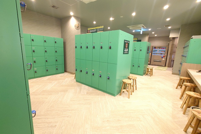 男性用脱衣室