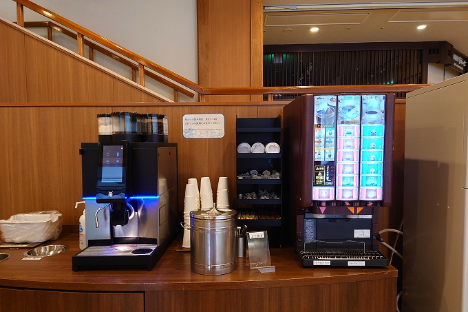 カフェラウンジのドリンク