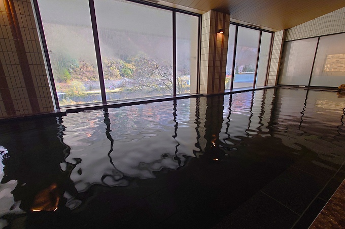 「大黒部」の内湯