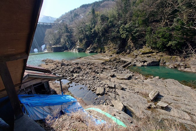 小牧ダムの見える湯谷温泉（砺波市）