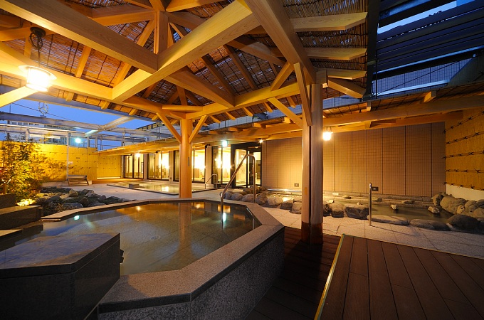 東京・湯河原温泉 万葉の湯 / 町田市