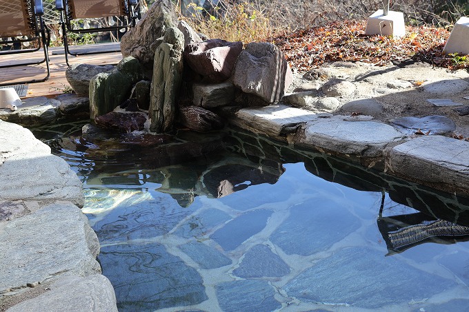 天然温泉の露天風呂