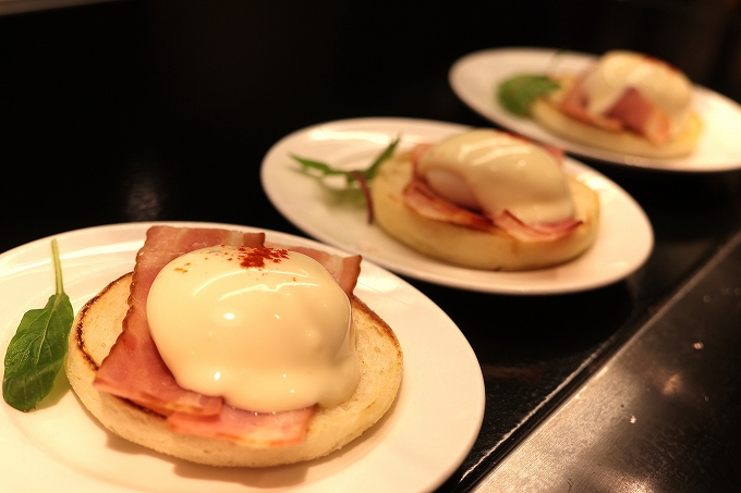 エッグベネディクト