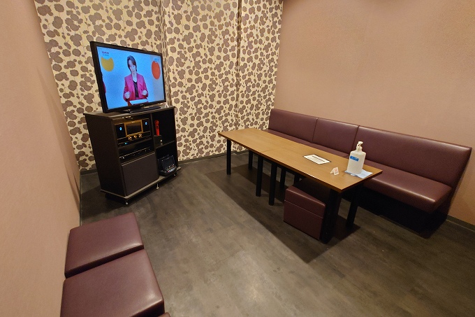 カラオケルーム