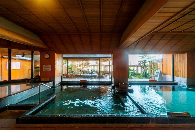 「川の音」の内湯