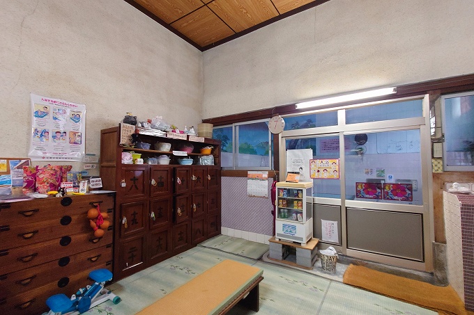 若の湯の脱衣所