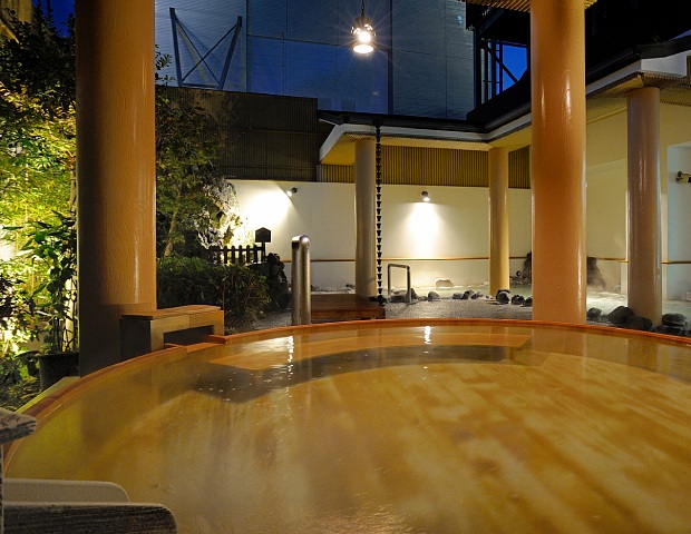 小田原お堀端 万葉の湯