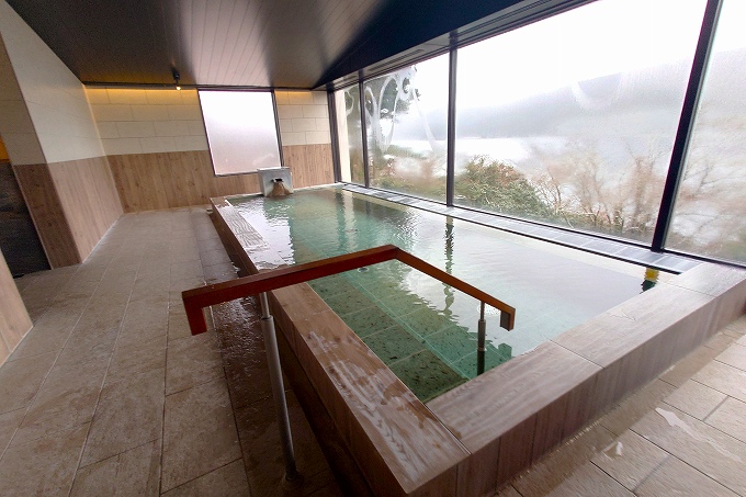 女性風呂「胡蝶」の内湯