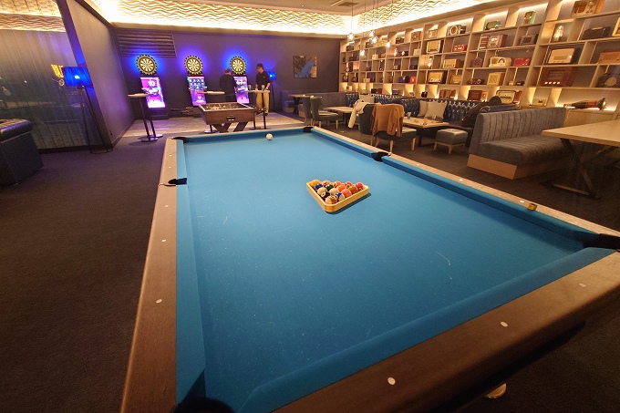 ディープシーラウンジのビリヤード