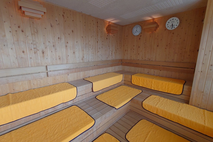 サウナ内