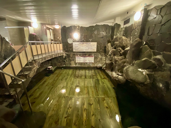 かくし湯大岩風呂