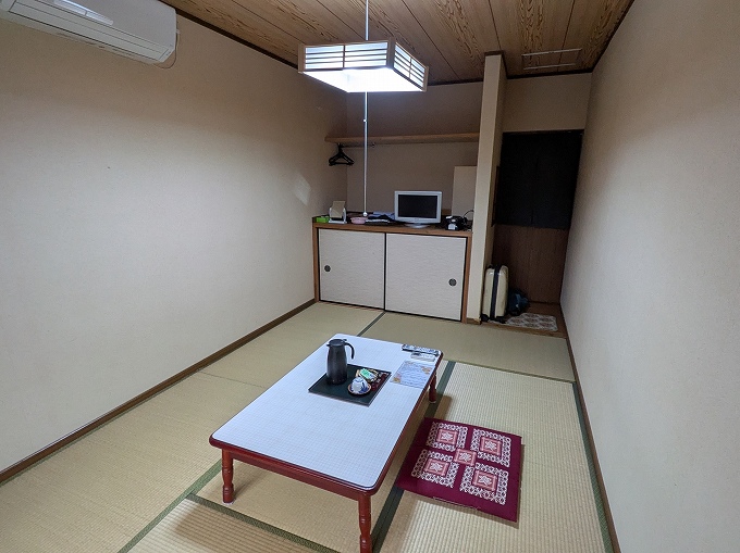 テレビも無料で見られます。