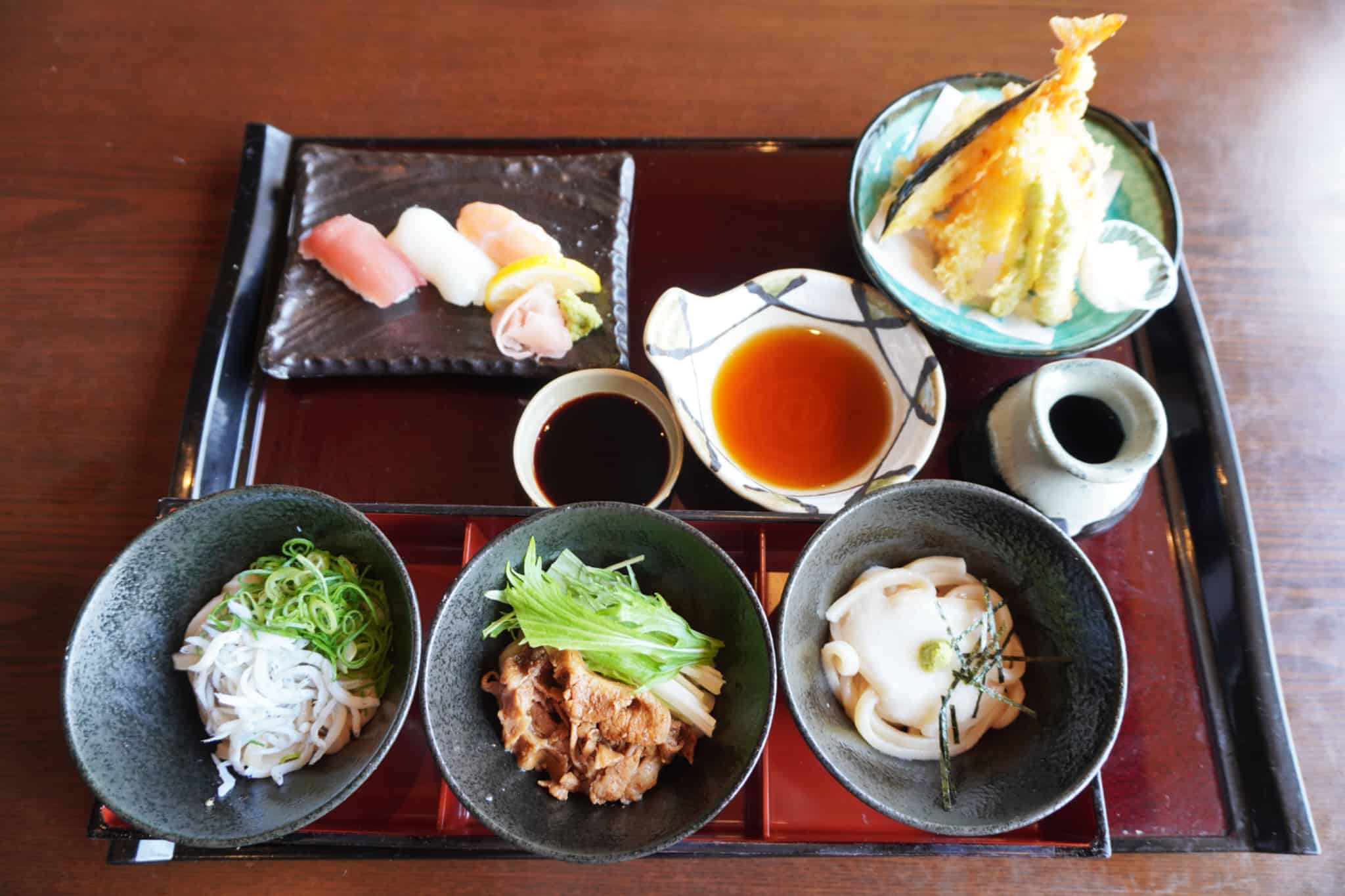 「彩りうどん御膳」