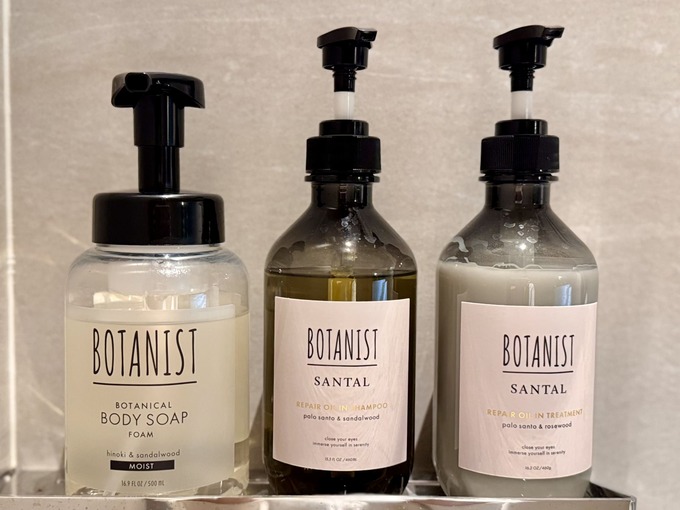 ニコアンドベース サウナ女性ボタニストアメニティ