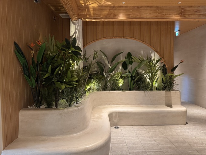 ニコアンドベース サウナ男性内装