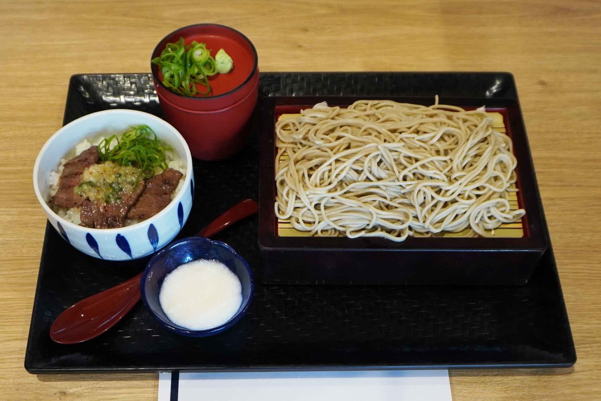 ミニ牛タン丼蕎麦セット